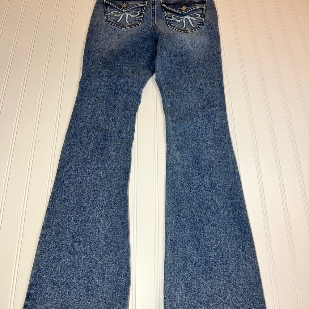 No Boundaries Women's Size 00 Embroidered Bow Bootleg Tall Jeans NWT